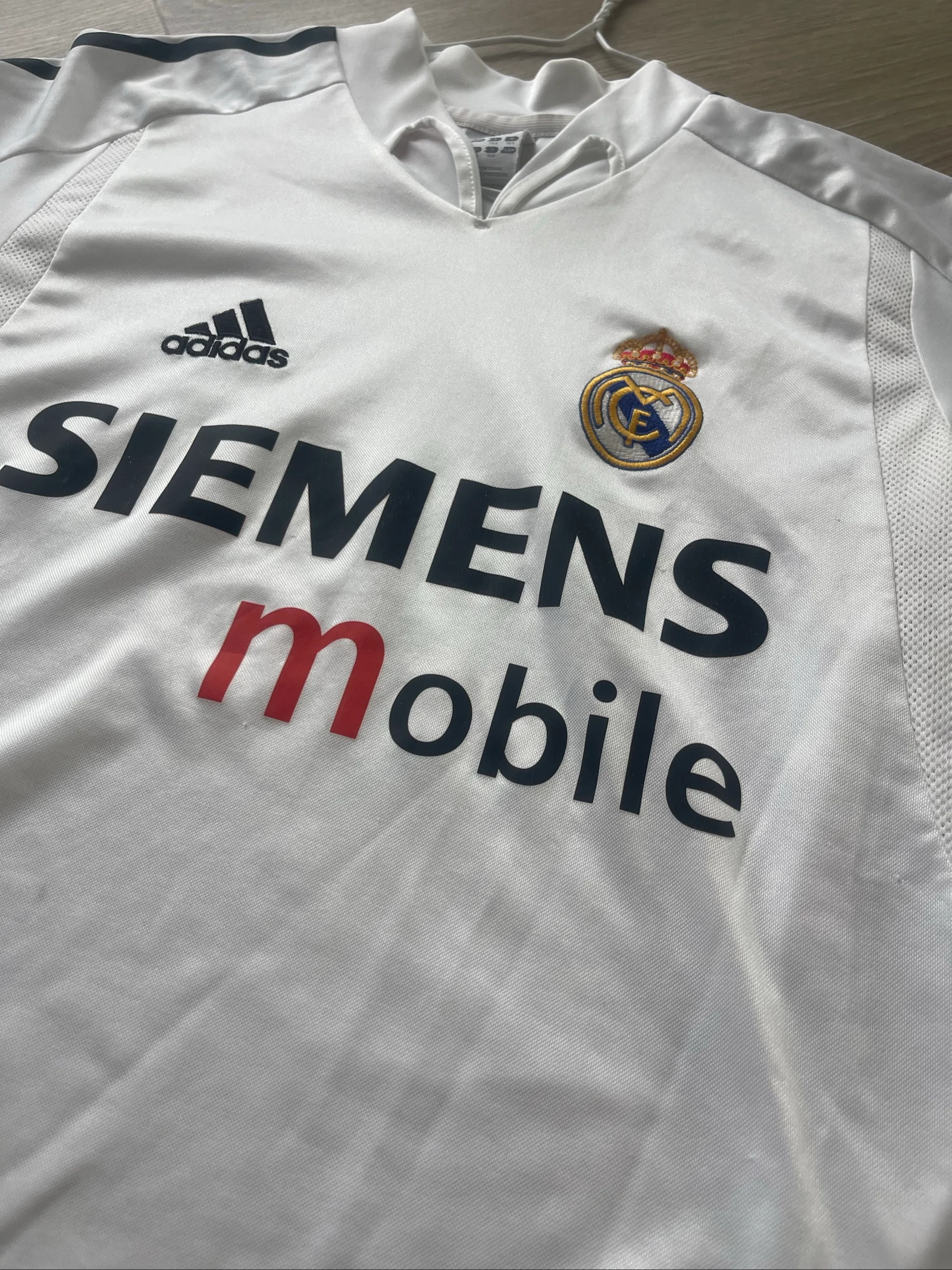 T-shirt Real Madrid saison 03/04 – photo 2